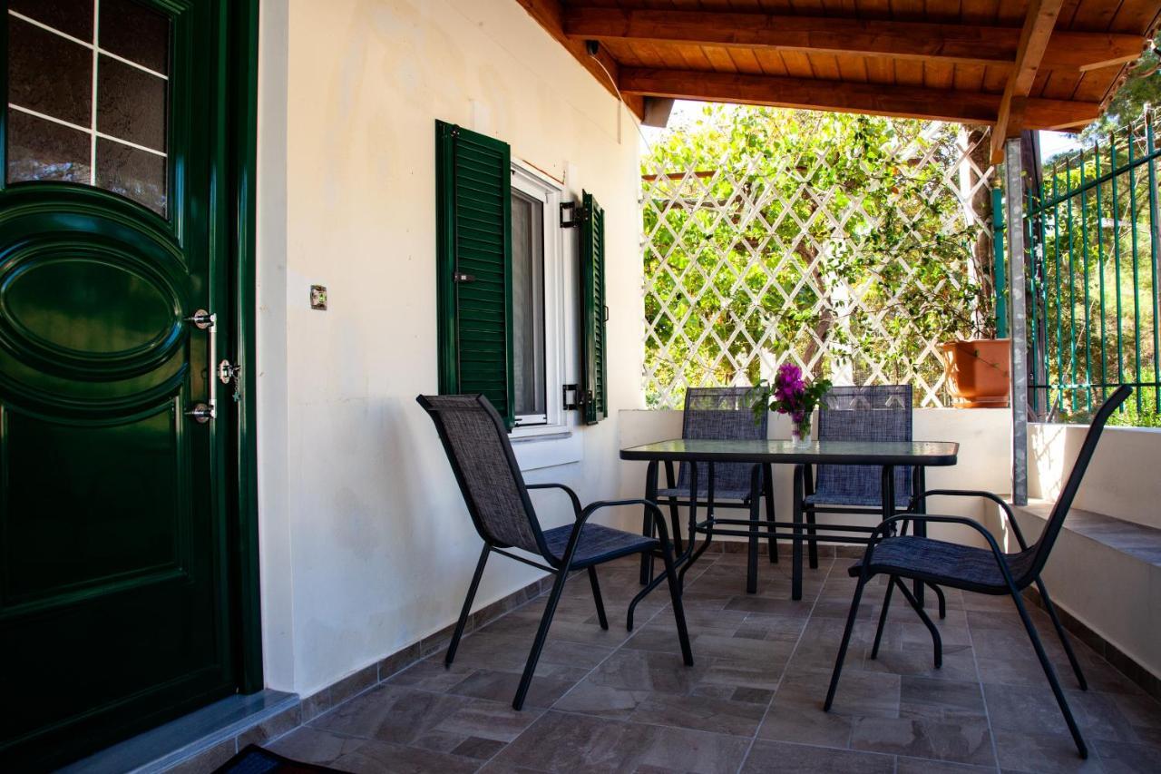 Spyran Apartment Marantochori Exterior photo